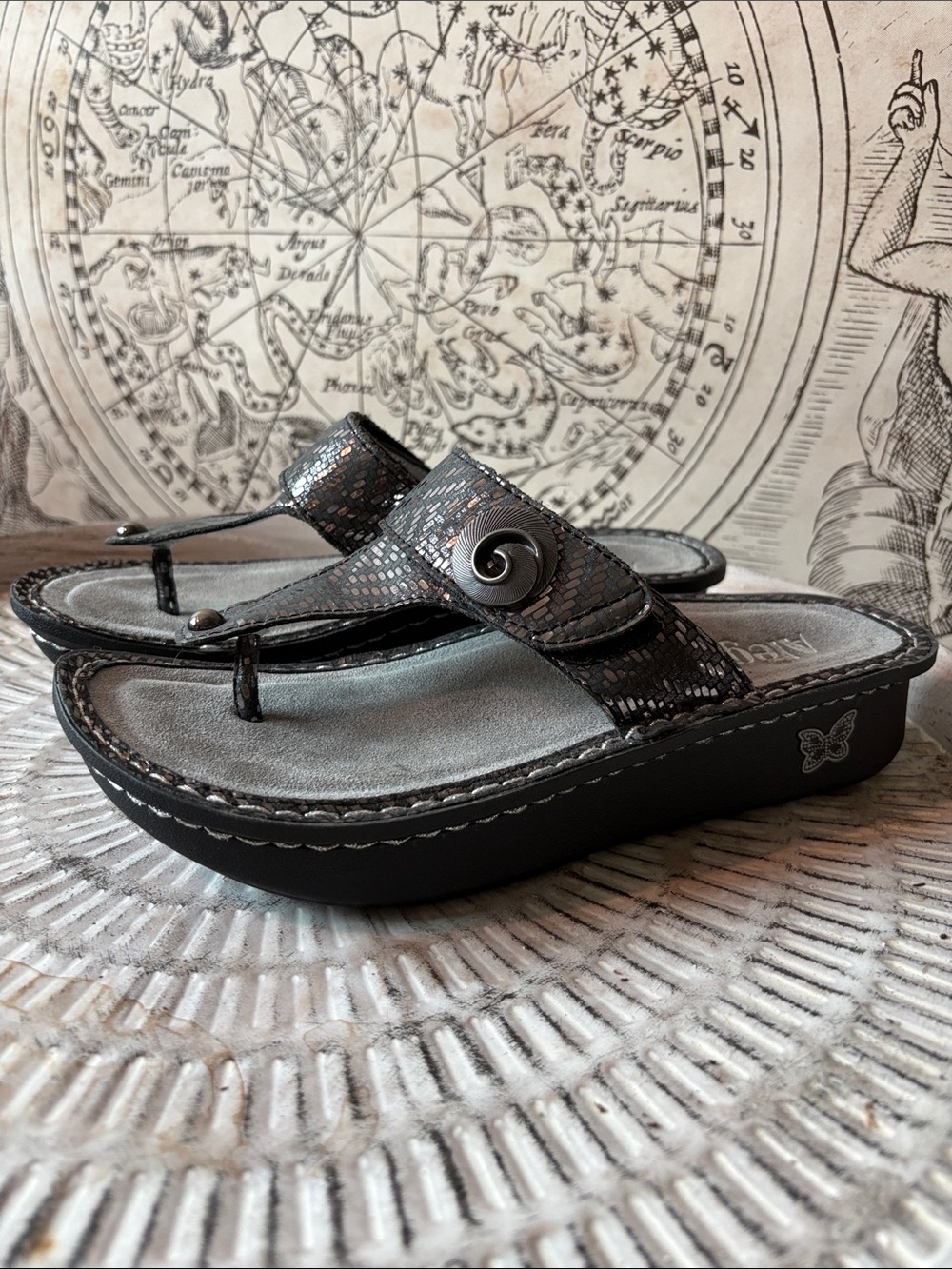 Algeria 38 Carina Pewter Metallic Print Thong Sandal with Silver spiral accent